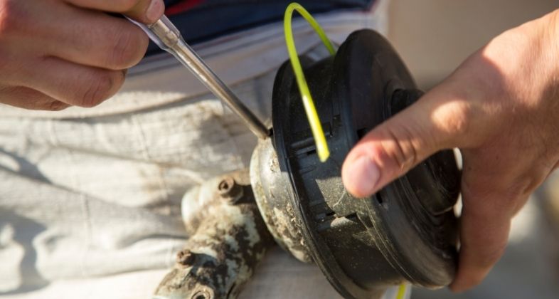 Restringing a on sale weed eater