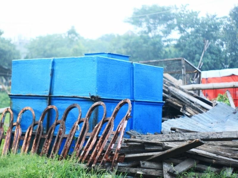 Lawn Services Offering Junk Removal as a Seasonal Service